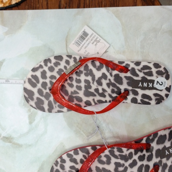 NWT DKNY Red and Animal Print Flip Flops - Picture 6 of 8